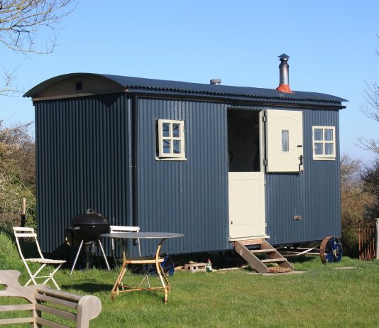 How to make your own corner in the garden? How to make your own corner in the garden