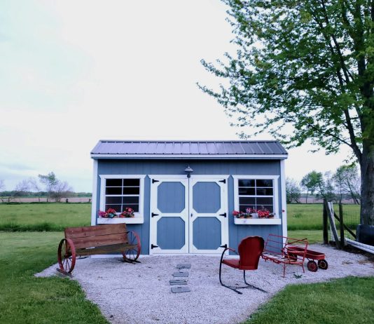 Creating Bespoke Garden Sheds: The Elegance of Wooden Sheds Across the UK garden grey shed